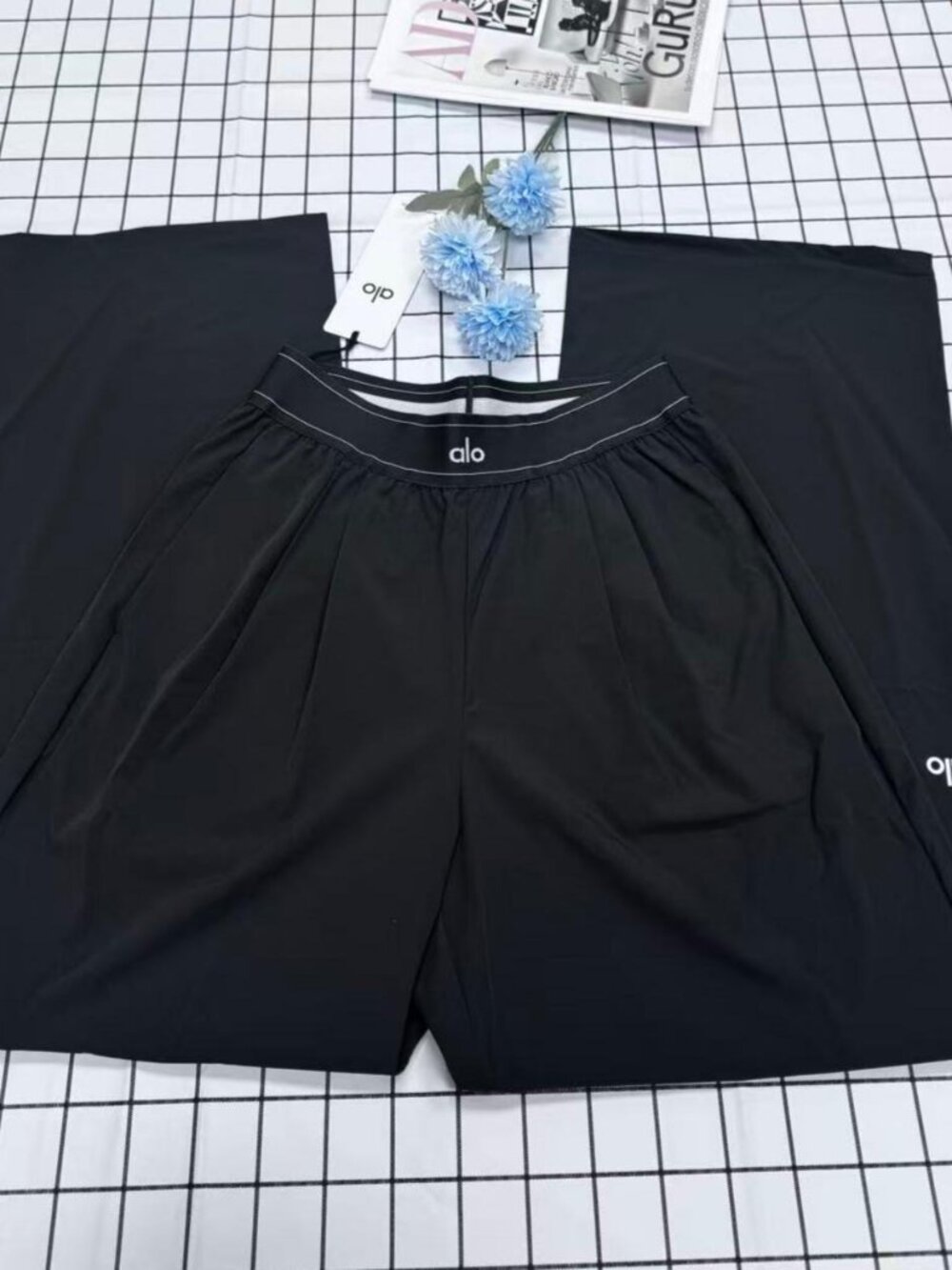 NWT 💗Black ALO Yoga  Straight-Leg Trouser Pants🤭Authentic (Length:30" Inseam) - Picture 2 of 9